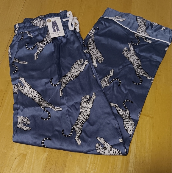 Satin Pajama Pants in Satin Bag S/M 4-8 NWT - Picture 2 of 3